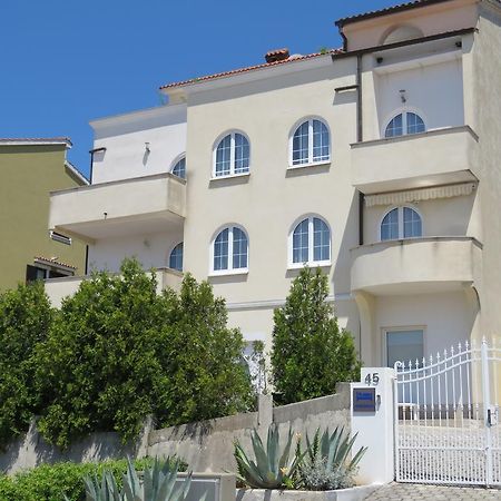 Apartments Villa Urbajs Vrsar Εξωτερικό φωτογραφία